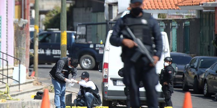 Meksika'da 12 kişinin parçalanmış cesedi bulundu