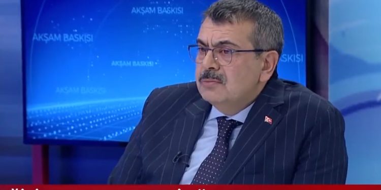 Milli Eğitim Bakanı Tekin: ‘Türkçe ortalaması 70 olmayan sınıf geçemeyecek’