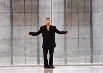 Paris'te soygun: Moda haftasına günler kala ünlü markanın koleksiyonu çalındı