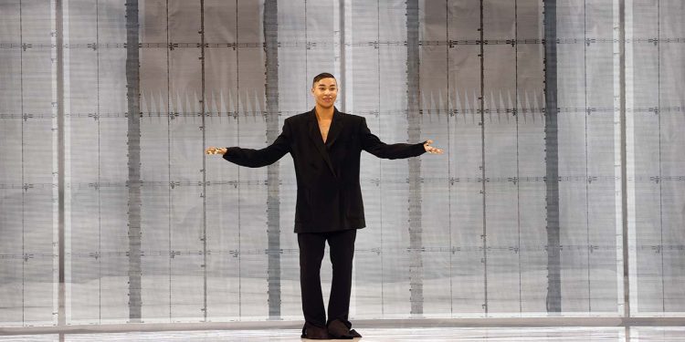 Paris'te soygun: Moda haftasına günler kala ünlü markanın koleksiyonu çalındı