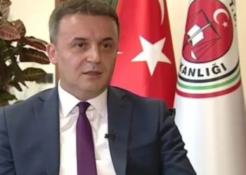 Pehlivan’dan Kocaman iddiası: Cinayet şüphelisi olan holding sahibi ile makamında gizlice görüşüp dosyası için devreye girdi