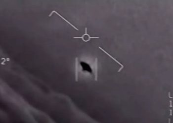 Pentagon 'UFO' belgelerini internette yayınlamaya başladı: Gizliği kaldırılmış bilgiler bulunuyor