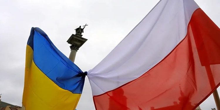 Polonya, Zelenskiy'nin yorumları nedeniyle Ukrayna Büyükelçisini bakanlığa çağırdı