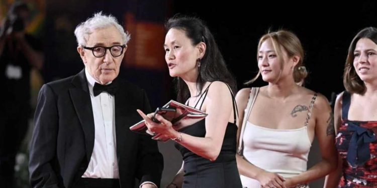 Protesto, alkış bir arada; Venedik Film Festivali'nde Woody Allen karmaşası