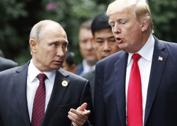Putin’den mahkemelerle boğuşan Trump’a destek
