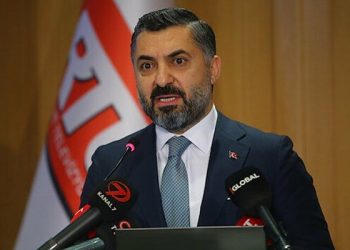 RTÜK başkanının TÜRKSAT’tan maaş alması etik değil