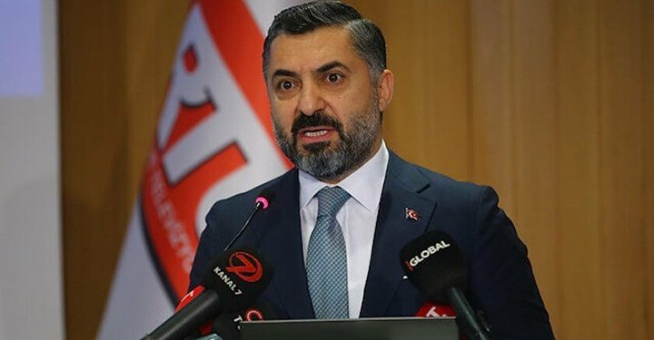 RTÜK başkanının TÜRKSAT’tan maaş alması etik değil