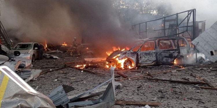 Rusya son haftaların en büyük saldırısında Ukrayna'nın enerji tesislerini vurdu