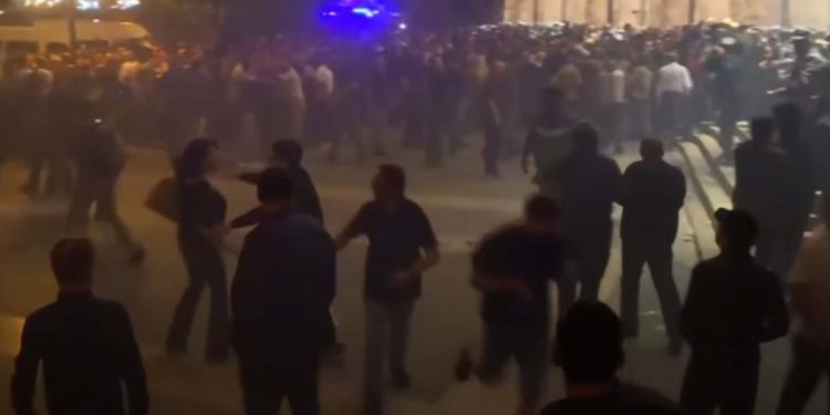 Rusya'dan protestoların yaşandığı Erivan'a nota: Büyükelçiliğimizin güvenliği sağlansın