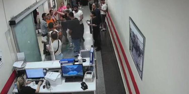 Savcı, doktora ‘sizi boşuna dövmüyorlar’ diyen hastanın tutuklanmasını istedi