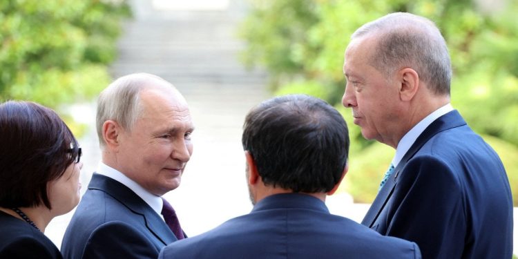 Soçi Zirvesi Rus medyasında: 'Erdoğan, Putin'i tahıl anlaşması için ikna edemedi'