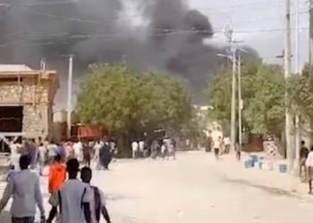 Somali'de bomba yüklü kamyon patlatıldı: 18 ölü