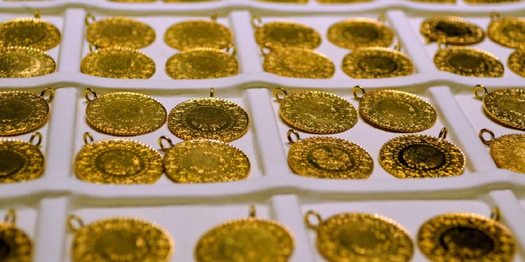 Son dakika: Gram altın düşüşe geçti!