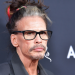 Steven Tyler'ın ses tellerinde hasar oluştu: 'Birkaç buluşmayı ertelememiz gerek'