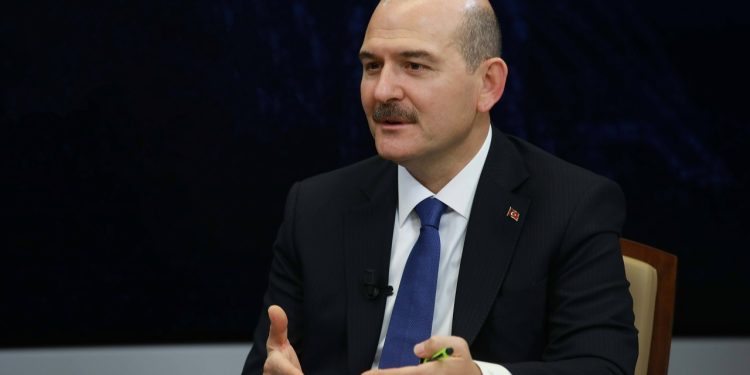 Süleyman Soylu için çok konuşulacak iddia: 'AKP'den istifa edip o partiye katılırsa şaşırmayın'