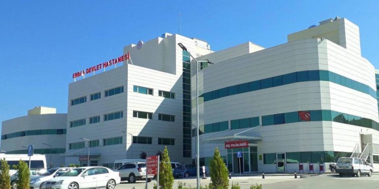 Tokat Erbaa Devlet Hastanesi'nde 17 hekim istifa etti, hastalar çevre ilçelere gönderiliyor!