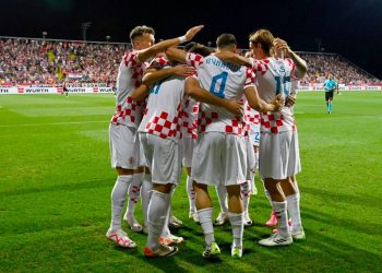 Türkiye maçı seyircisiz oynanabilir: UEFA'dan Hırvatistan'a soruşturma