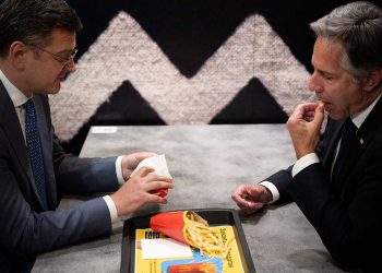 Ukraynalı bakandan 1 milyar dolarlık yardım paketi için teşekkür: Blinken'a McDonald's ısmarladı