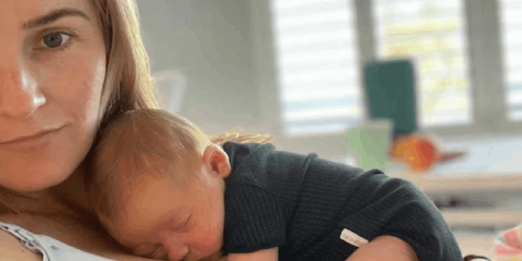 Ülkesinin isim kurallarını test etti: Çocuğunun adını Metamfetamin koydu