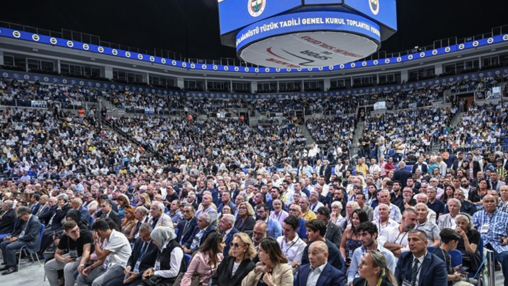 Yeni karar: Fenerbahçe'de istifa edenler tekrar üye olamayacak