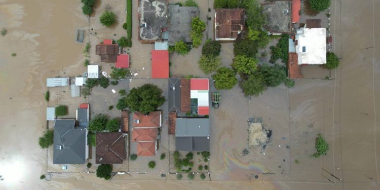 Yunanistan'da sel nedeniyle can kaybı sayısı 10'a çıktı