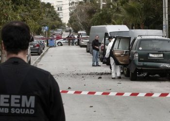 Yunanistan’da silahlı saldırıda Türk ve Fransız pasaportlu 6 kişi hayatını kaybetti