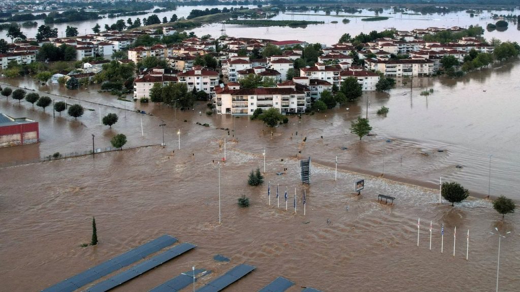 Yunanistan'daki sel felaketiyle ilgili soruşturma emri