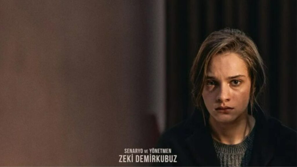 Zeki Demirkubuz yeni filminin afişini paylaştı