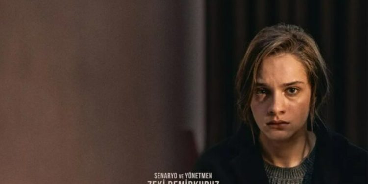 Zeki Demirkubuz yeni filminin afişini paylaştı