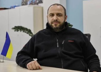 Zelenskiy, Savunma Bakanı’nı görevden aldı; yerine Kırım Türkü Rustem Umerov’u atadı