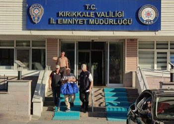 ‘Yakalandı’ diye servis edilen KHK’lı öğretmen kalan cezasını yatmak için emniyete kendisi teslim olmuş