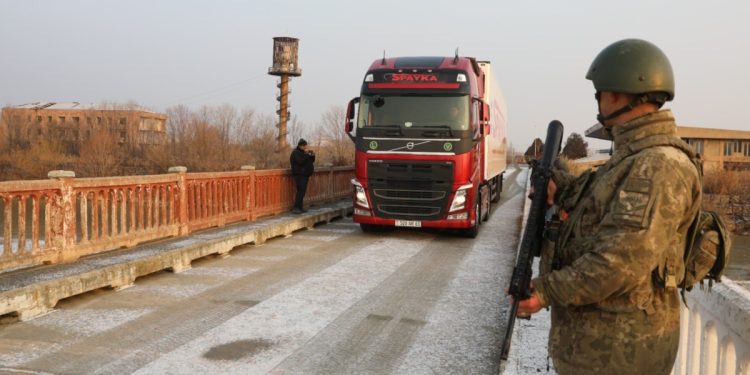 Türkiye Ermenistan sınırını açar mı?