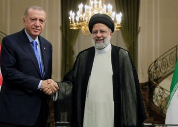 Erdoğan, Reisi ile telefonda görüştü: “Gerilimi arttırıcı adımlardan uzak durulmalı”