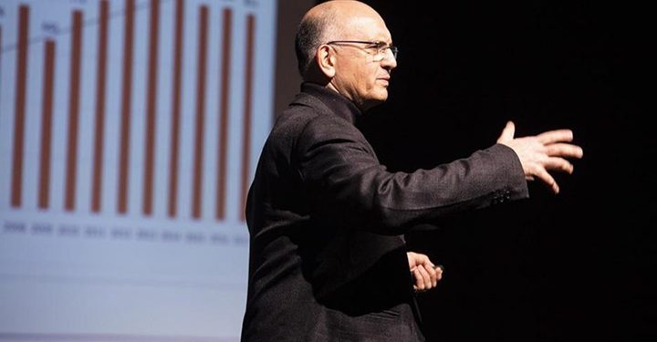 Profesör Zenginobuz: Türkiye ekonomisi duvara tosladı