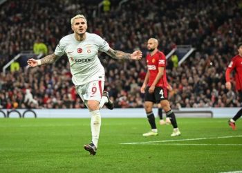 2 bin Galatasaraylı, maçı tribününden izledi