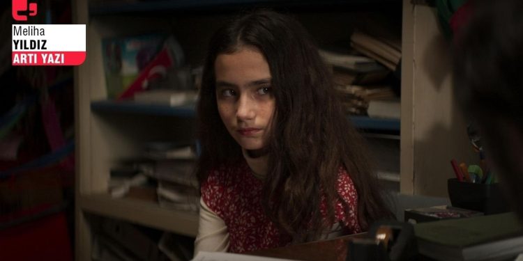 Kuru Otlar Üstüne: Dördüncü duvarın yıkılışı