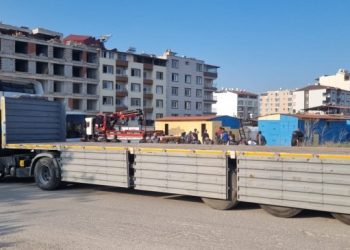 Hatay’da konteynerlere polis baskını