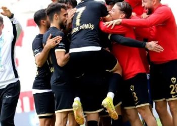 Amedspor seyirci yasağına rağmen liderliği korudu