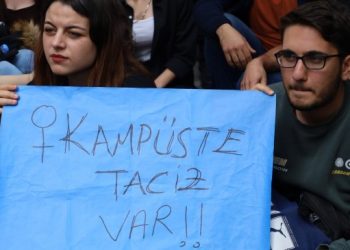 D.Ü. öğrencilerinin sorunları Meclis’e taşındı