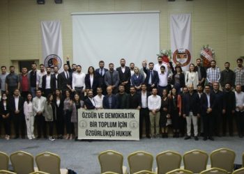 Bayındır: Büyük direnirsek tecridi kırabiliriz
