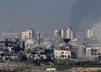 Katliam sürüyor, devletler izliyor