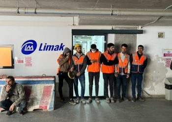 Limak Holding şantiyesinde direnişte olan işçiler gözaltına alındı