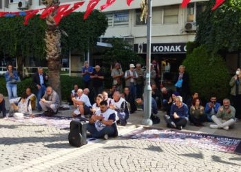 ‘Cumartesi Annelerinin mücadelesinin yanındayız’