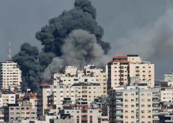 Gazze’de 8 noktada çatışmalar sürüyor