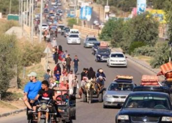 İsrail Gazze’deki Filistinlilere verdiği süreyi uzattı