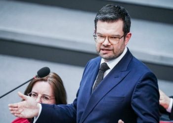 Alman hükümeti: Kuzey ve Doğu Suriye’ye saldırılar kabul edilemez