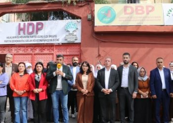 HDP binasına yapılan polis baskınına tepki: Geri adım atmayacağız
