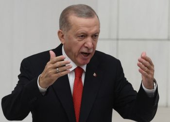 “İttifak” çağrısına “ittifaksız yerel seçim” yanıtı