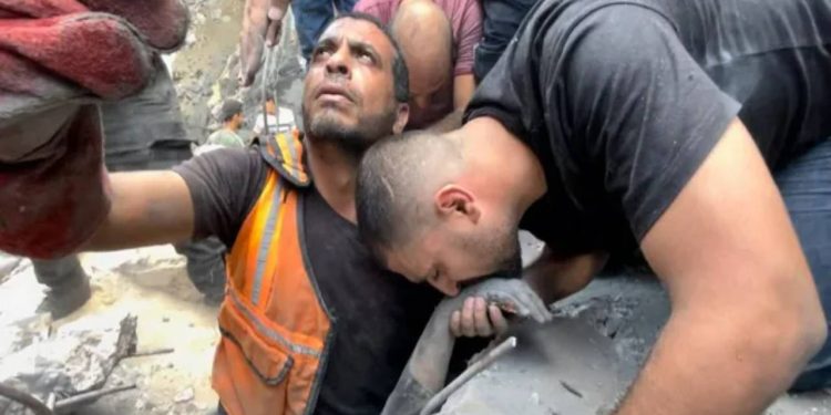 AA muhabiri Cadallah, İsrail saldırısında yakınlarını kaybetti