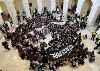 ABD Kongre binasında Gazze’de ateşkes için oturma eylemi düzenlendi